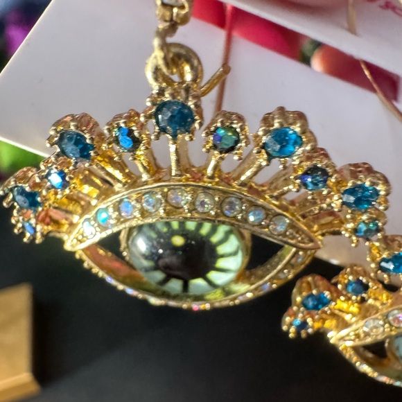 NWT Betsey Johnson Evil Eye Drop Earrings With Pave Crystals - Picture 3 of 7